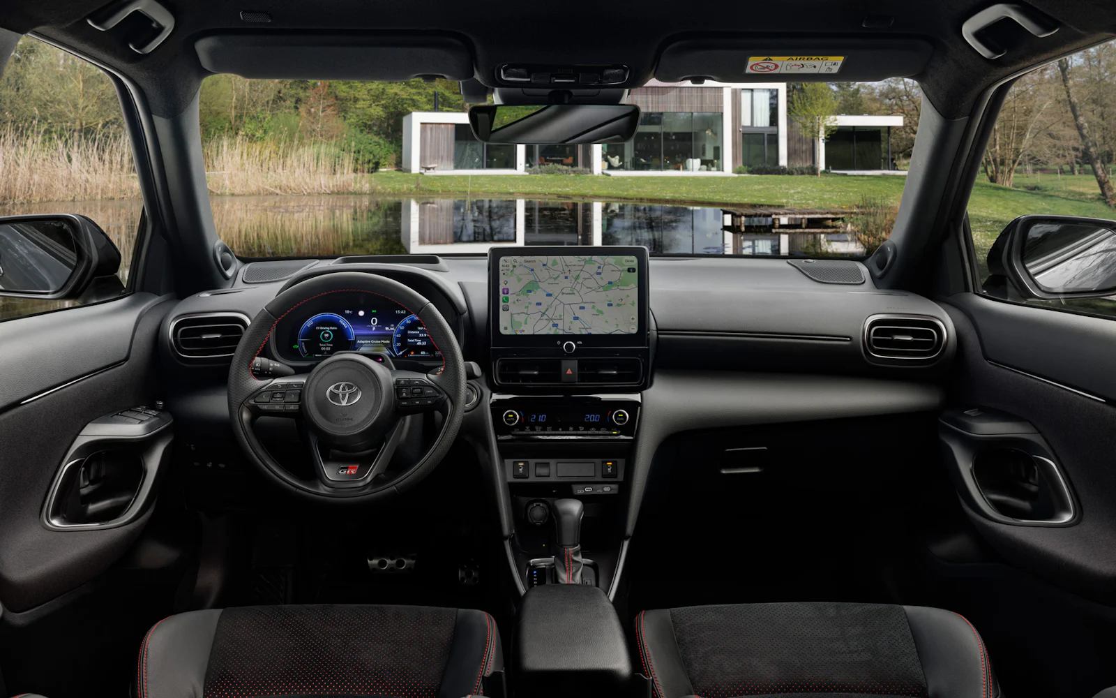 Nuevo Yaris Cross 2026 interior volante