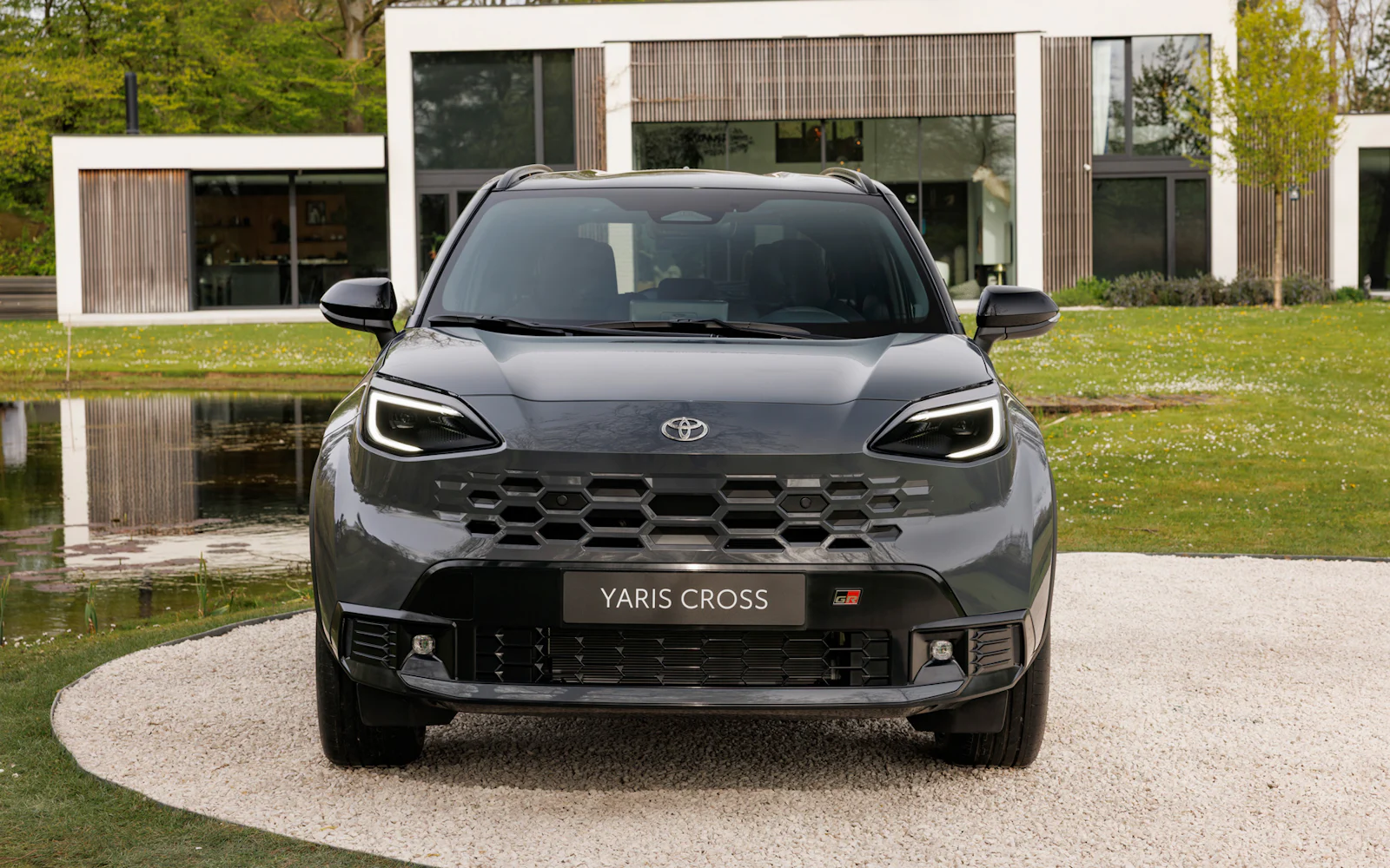 Nuevo Yaris Cross 2026 exterior estática