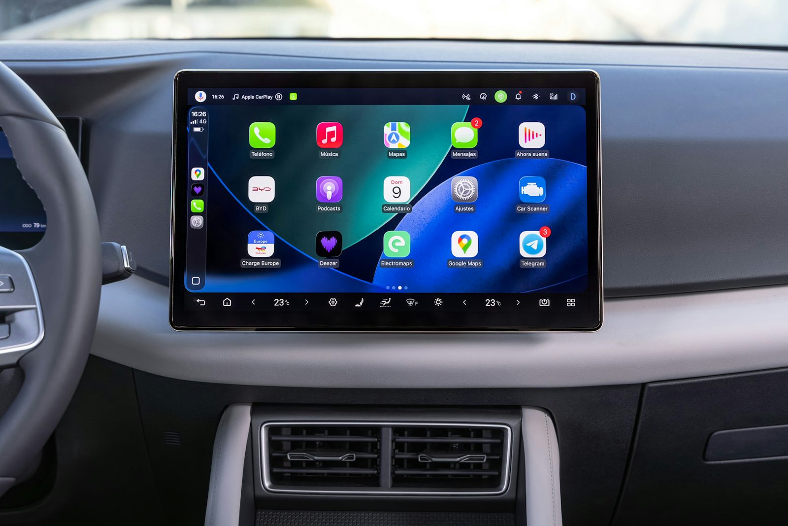 BYD ATTO 2 DM-i foto interior pantalla