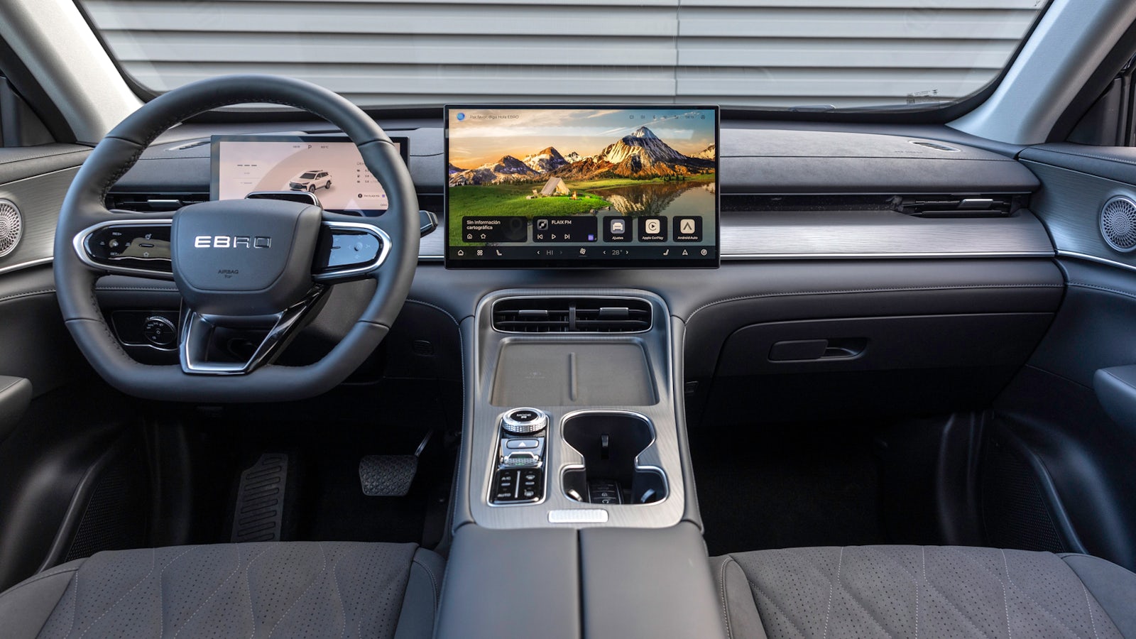 Comparativa EBRO S700 vs MG HS