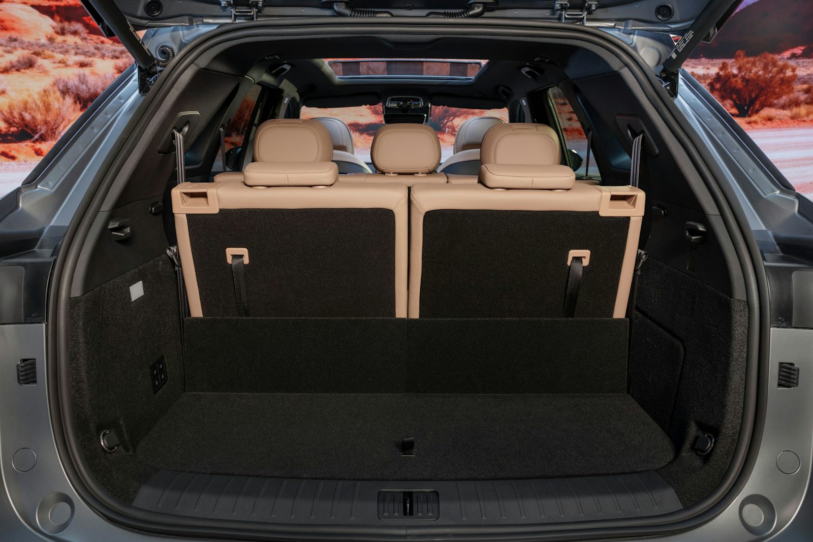 EBRO s900 foto interior maletero