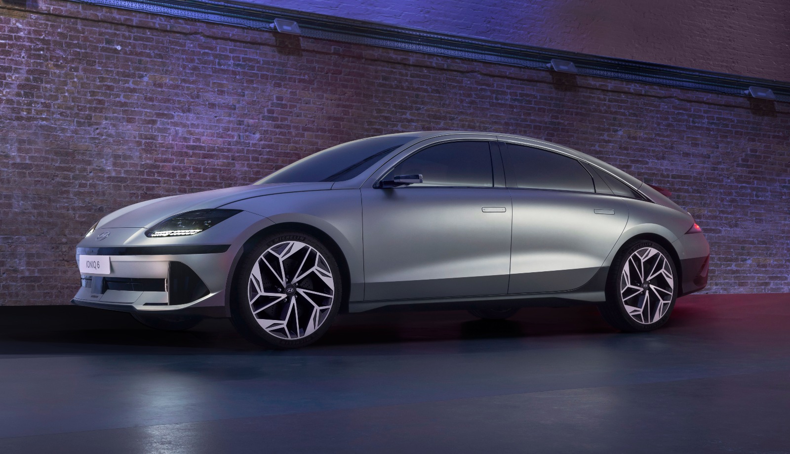 Hyundai IONIQ 6 2023 precio, lanzamiento, medidas y autonomía carwow