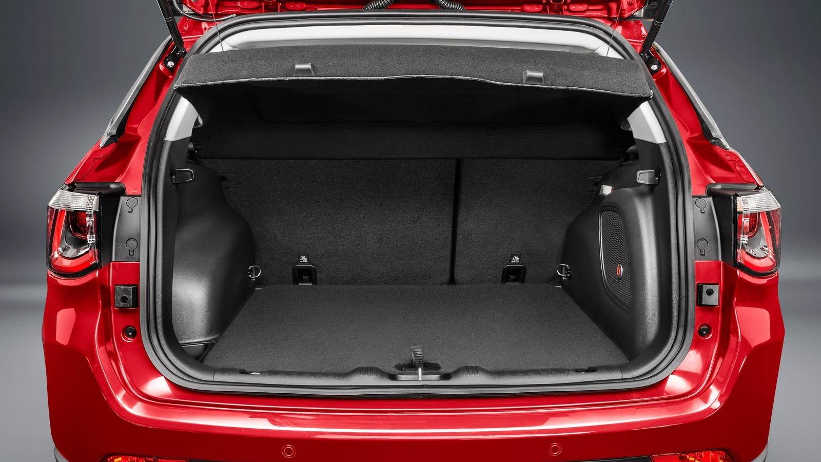 Medidas y maletero del Jeep Compass carwow