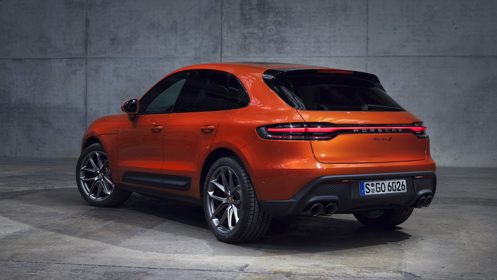Porsche Macan 2022 vs Audi Q5 2020 carwow