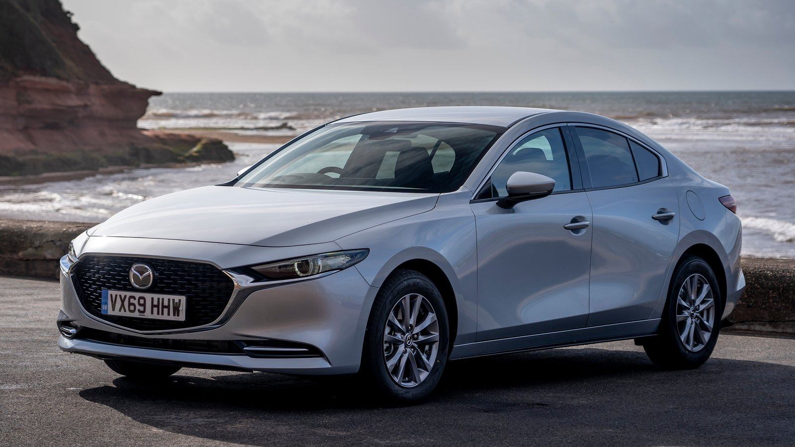 Guía de colores y precios del Mazda3 Sedán carwow
