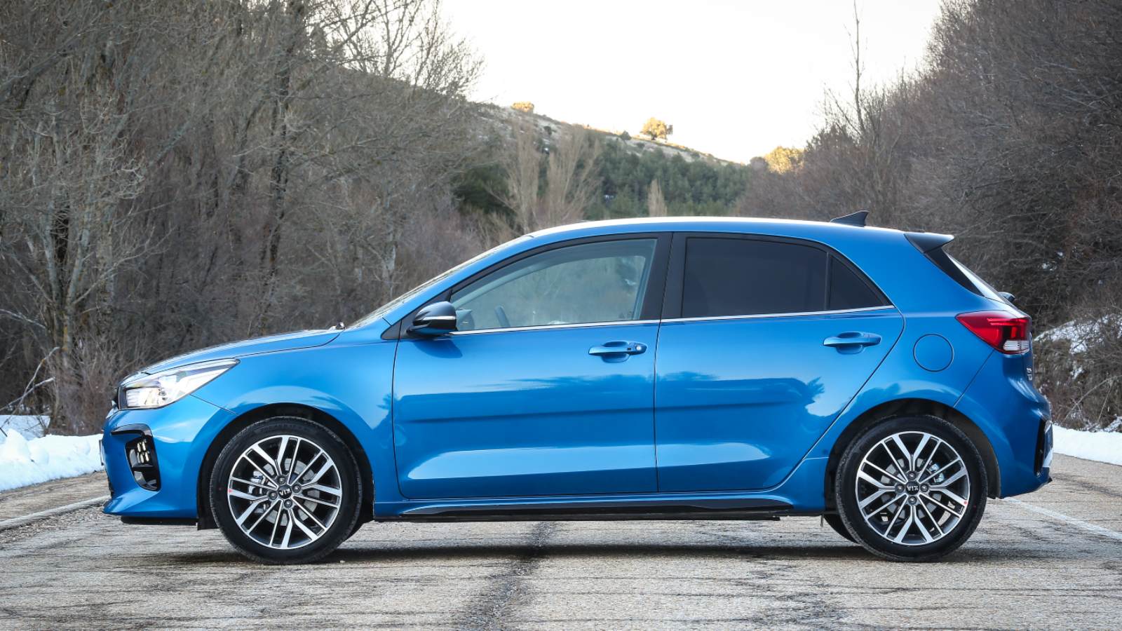 Guía de colores y precios del KIA Rio carwow